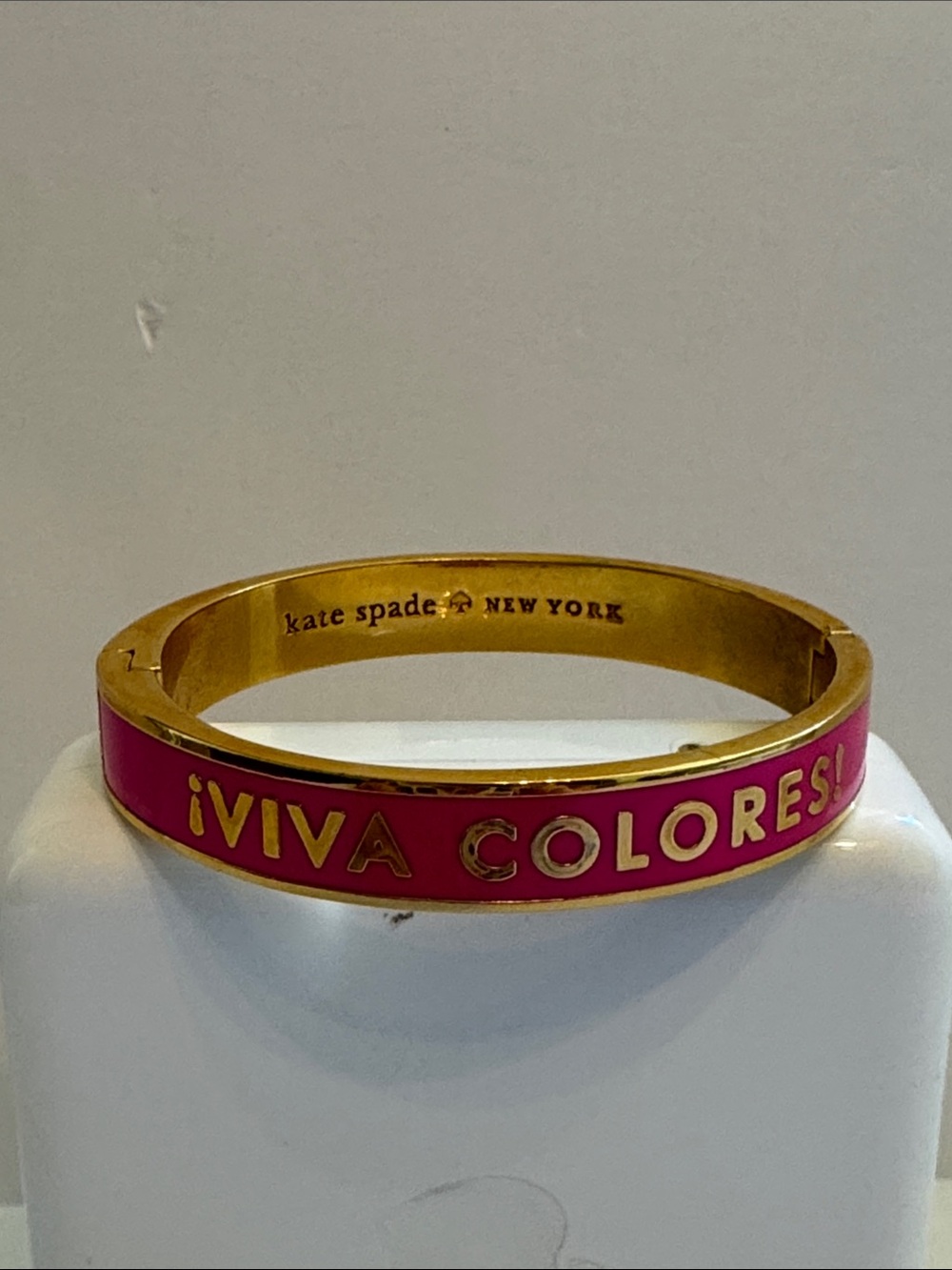 kate spade ‘VIVA COLORES' Gold Tone Bangle - Picture 9 of 9
